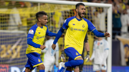  النصر في أزمة.. مدافع العالمي يرفض التجديد ويطالب بالضعف