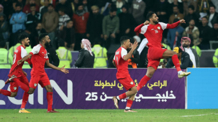 عمان تصدم السعودية بقرار مفاجئ قبل نصف نهائي خليجي 26 .. مخالف للائحة