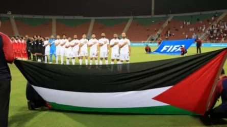 الشال الفلسطيني يزين لاعبي الفدائي في مباراة لبنان.. فيديو