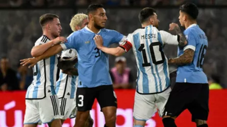 نجم ريال مدريد يلقن ميسي درس قاسي بسبب إهانته للاعبي أوروجواي 