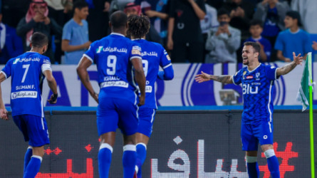 نجم برشلونة إلى الهلال.. بديل ميشيل وبيريرا