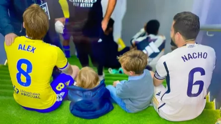 لقطة رائعة.. لاعب ريال مدريد يصافح شقيقه ومنافسه عقب لقاء قادش