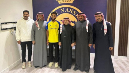 قيمة صفقة بوشل.. وأول رسالة من اللاعب بعد الانتقال إلى النصر