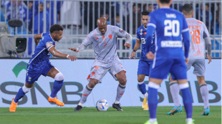 نجم الهلال مهدد بـإيقاف طويل بعد كارثة غرفة الملابس