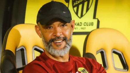 سانتو يحل أزمة الاتحاد بضم نجم برشلونة.. تصريح يسهل كل شئ