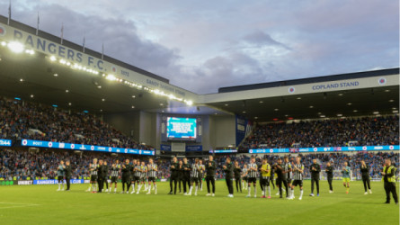 الأهلي يقدم عرضا رسميا لنجم الدوري الإنجليزي.. تفاصيل مثيرة