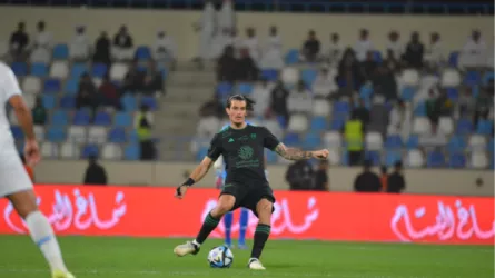 إيبانيز لاعب الأهلي السعودي