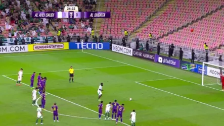 كيسيه يورط الأهلي وكارثة دفاعية تمنح الشرطة التعادل