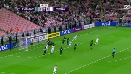 الأهلي يتأخر أمام استقلال طهران .. ضربة أولى للإيراني