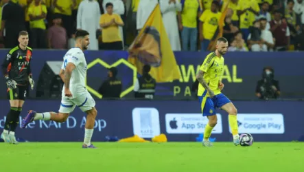 هل استحق ميتروفيتش ركلة جزاء ؟ .. لقطة مثيرة للجدل في ديربي النصر ضد الهلال