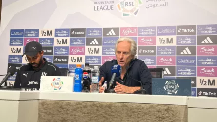 خيسوس يفاجئ الهلاليين عقب مباراة ضمك.. "تصريح مدوي" عن سعود عبد الحميد