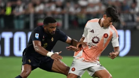 سعود عبد الحميد يشاهد تعادل روما مع يوفنتوس من مقاعد البدلاء