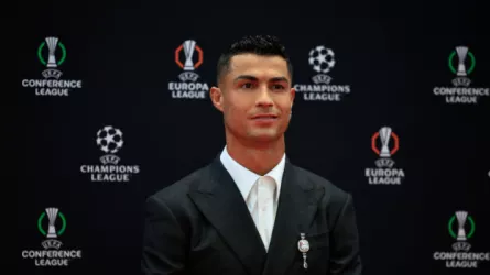 رونالدو يصل إلى حفل قرعة دوري أبطال أوروبا.. "أيقونة النصر"