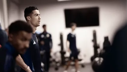 رونالدو يفرض شروطه على النصر بعد التوقيع على عقده الجديد