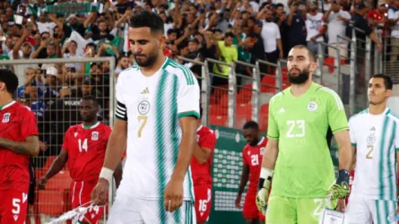 منتخب الجزائر يصدم الأهلي بسبب إصابة محرز.. كارثة قبل قمة النصر !