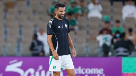 "كسول ومستهتر".. هجوم ناري على محرز وتهديد بطرده من الأهلي !