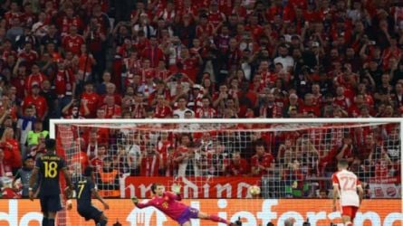 الأفضل في الدوري الإنجليزي.. مايكل أوليفر يقود قمة ريال مدريد وبايرن ميونخ