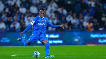 عرض أوروبي يرعب خيسوس.. تجدد أزمة التمرد بين سعود عبد الحميد والهلال