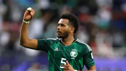 علي البليهي بقميص المنتخب السعودي