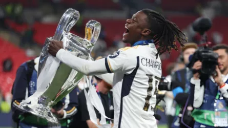 بعد قرار طرده من ريال مدريد.. عرض خرافي لكامافينحا من الدوري الإنجليزي!