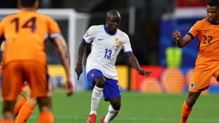 كانتي في مباراة فرنسا وهولندا  يورو 2024