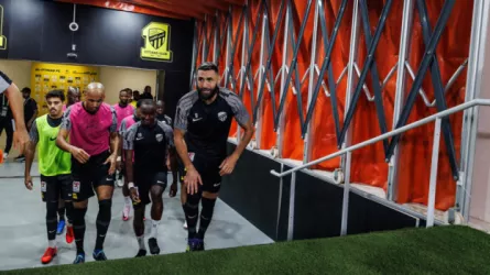 الاتحاد يرعب الهلال قبل الكلاسيكو بتدمير شباك الوحدة