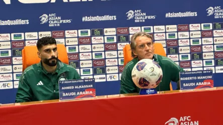 مانشيني يدافع عن نفسه أمام الجمهور والإعلام بالمستندات .. ماذا فعل ؟