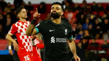  عقد محمد صلاح يشعل صراع في ليفربول.. الثلاثي يهدد بالرحيل