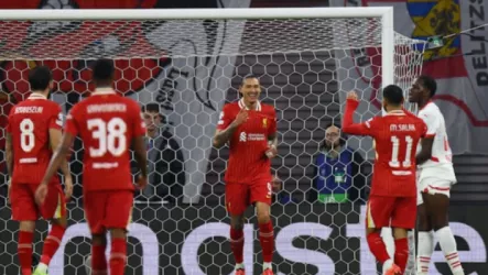 محمد صلاح يقود هجوم ليفربول ضد ليفركوزن في دوري أبطال أوروبا