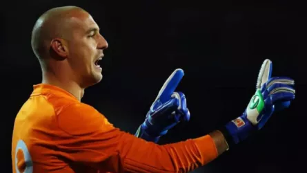 الرياض يضم رسميا الكندي ميلان بورجان بمركز حراسة المرمى