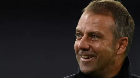 مفاجآت غريبة في عقد برشلونة مع هانز فليك قبل الإعلان الرسمي