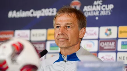 يورجن كلينسمان مدرب كوريا الجنوبية