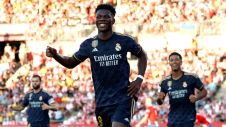  مانشستر يونايتد يستهدف خطف لاعب وسط ريال مدريد في الميركاتو الصيفي