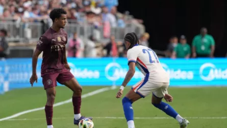  دورتموند ينافس أندية إنجليزية على استعارة أوسكار بوب من مانشستر سيتي