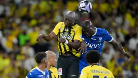  عاجل | الكشف عن حكم مباراة الاتحاد ضد الهلال