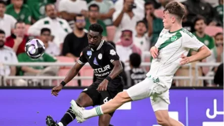 الاهلي ضد الشباب نقطة الضعف الأولى.. العطوي يشن هجوما شرسا على محترف الأهلي