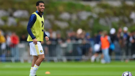  سلطان الغنام لاعب نادي النصر