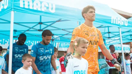  تطورات مذهلة.. الهلال يضع الرتوش الأخيرة على صفقة بديل بونو