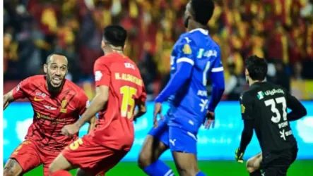  طاقم إسباني لمباراة الهلال والقادسية.. حكام مباريات اليوم في دوري روشن