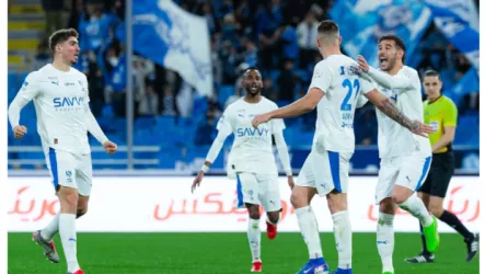 الهلال يواصل الزحف إلى صدارة دوري روشن  بثلاثية في الخلود