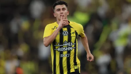  محترف الاتحاد يدافع عن الدوري السعودي ويؤكد : لم أندم على الرحيل من برشلونة