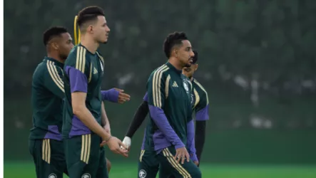 في غياب رينارد.. المنتخب السعودي يختتم تحضيراته لمباراة جزر القمر