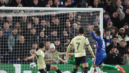  أحكم بنفسك.. هل تم مجاملة برشلونة أمام تشيلسي بإلغاء هدف صحيح؟!