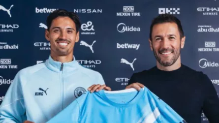  رسميا.. مانشستر سيتي يعلن التعاقد مع الهولندي تياني ريندرز 
