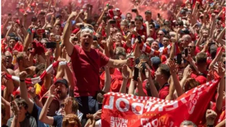 جمهور ليفربول دقات الساعة تسابق دقات قلوب جماهير ليفربول