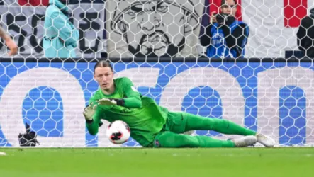 شاهد.. لقطة سافونوف تثير زلزالاً تحكيمياً في نهائي كأس الإنتركونتيننتال