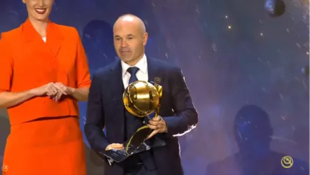  حفل جلوب سوكر | كرة القدم لا تنسى ساحرها إنييستا