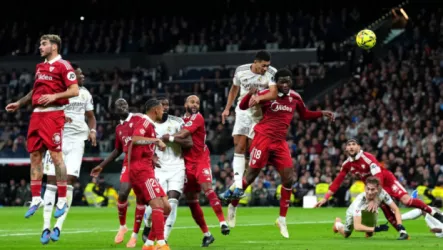 كوارث تحكيمية في البرنابيو.. تقييم صادم للحكم مونيز رويز بعد موقعة إشبيلية