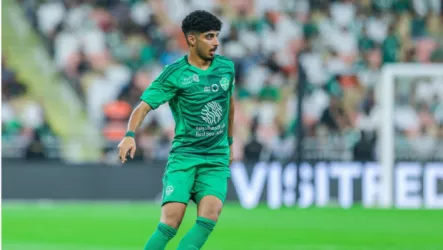  رئيس الأهلي يهاجم حكم مباراة القادسية بعد طرد الجهني