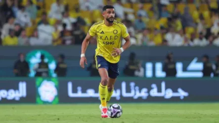  تطور عاجل يقرب الاتحاد من ضم العمري.. عرض ضخم وشرط أخير من النصر